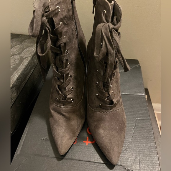 Jinx Bootie - Picture 2 of 6